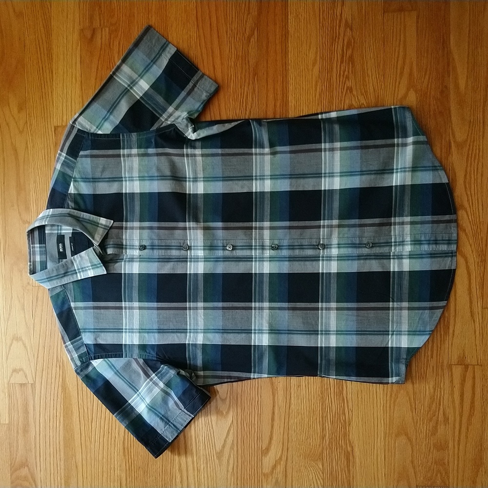 Hugo Boss men's short sleeve button down shirt